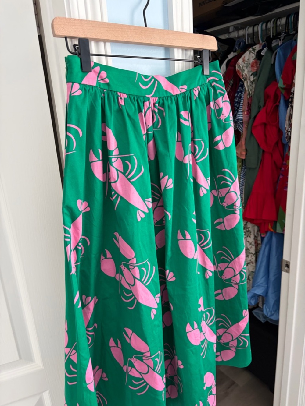 Boden Green Midi Skirt with Pink Lobster Print 4P - Picture 9 of 9